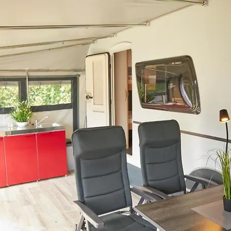 Luxuswohnwagen Hecht Am Kransburger 001 *