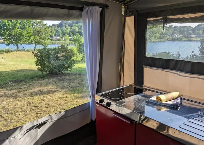 Luxuswohnwagen Hecht Am Kransburger 001 Kemp